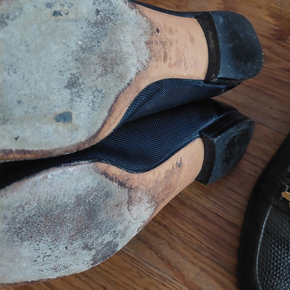 Salvatore Ferragamo Black and Brown Leather Flats (Bag C) - Picture 6 of 13